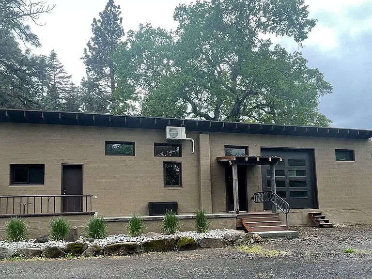 1606A Rock Creek Rd — Photo 1