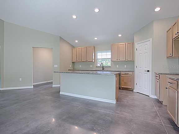 4th image of 203 Shannon Ln