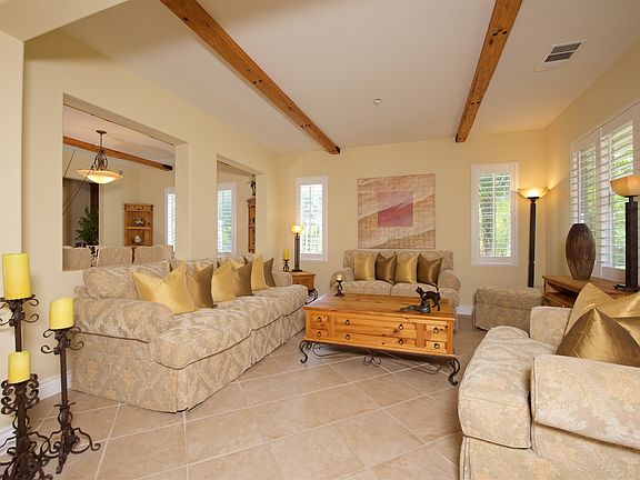 4th image of 28291 Meadow Glen Way W