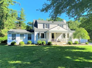 26 Pleasant St, Bedford, NY 10506