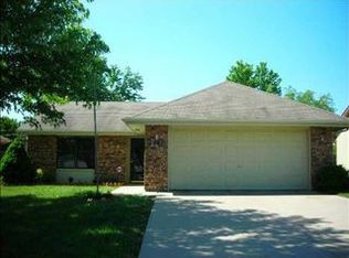 7407 SW 26th Ct, Topeka, KS 66614