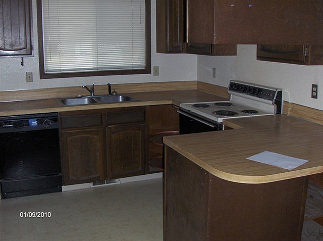 2nd image of 5866 Millwright Ave