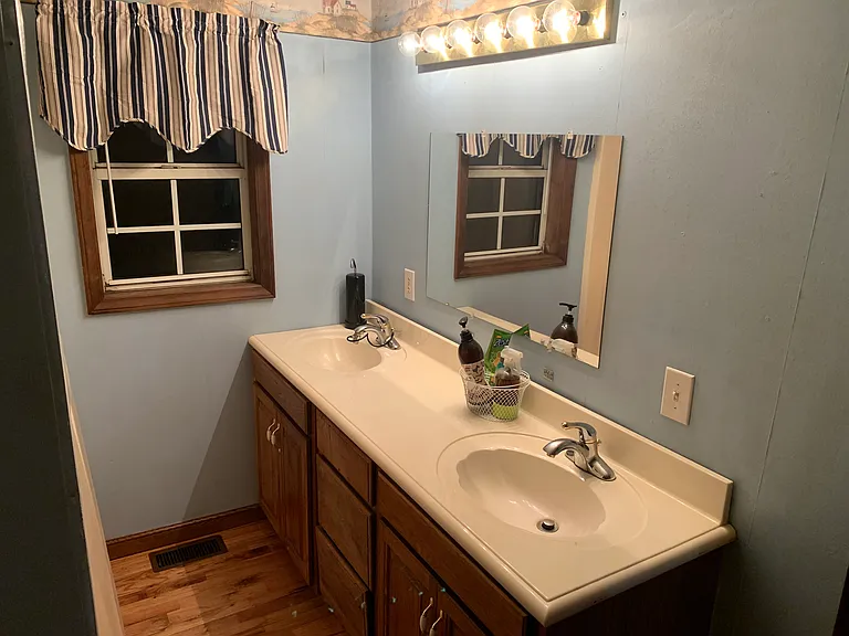 227 Berry Ridge Rd — Photo 17