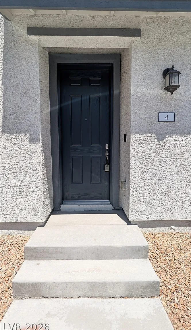 2 bed, 2.5 bath, 1342 sqft, $1,900 — Photo 2