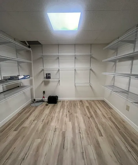 653 Parkwood Cir — Photo 21
