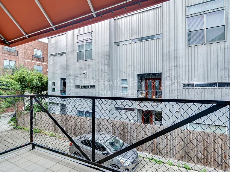 822 Ruthven St — Photo 17