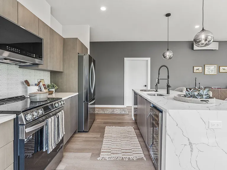 Riverhouse — Photo 20