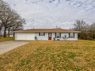 4208 Greenwood Rd, Weatherford, TX 76088