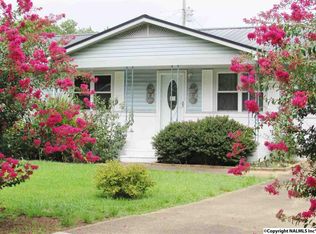 316 Bobwhite Dr SW, Decatur, AL 35601