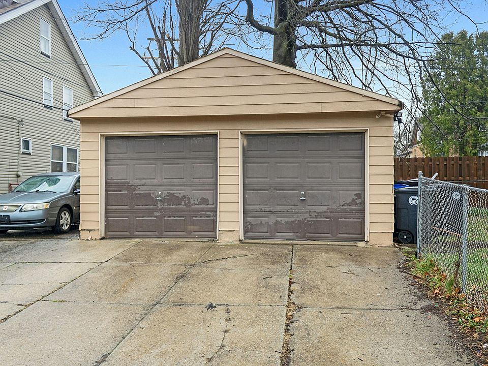 Car garage