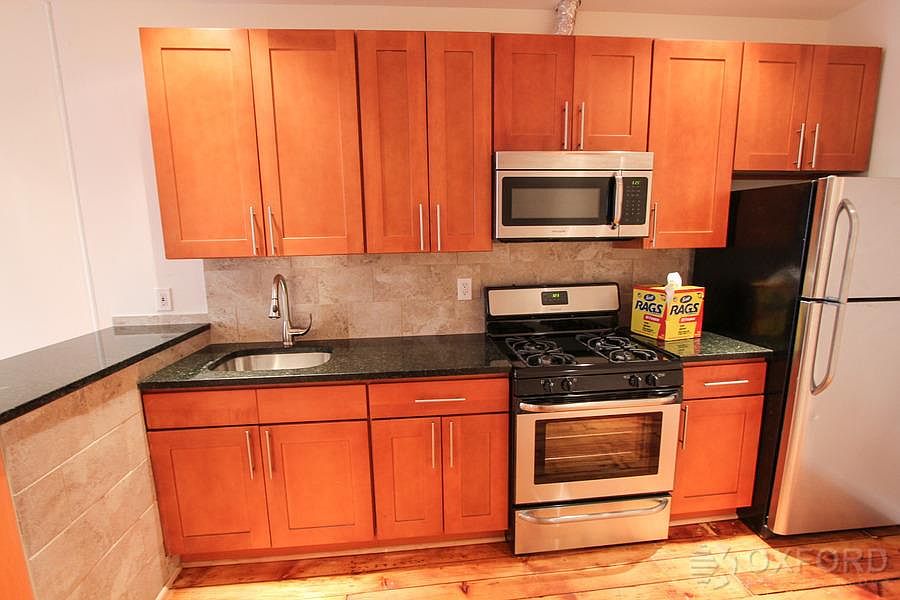 2nd image of 459 W 49th St APT 4E