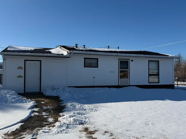 212 N 14th Ave, Marshalltown, IA 50158