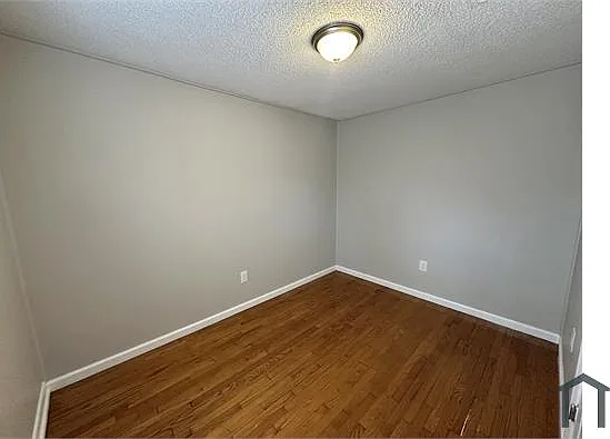 637 Blanton Ln — Photo 6