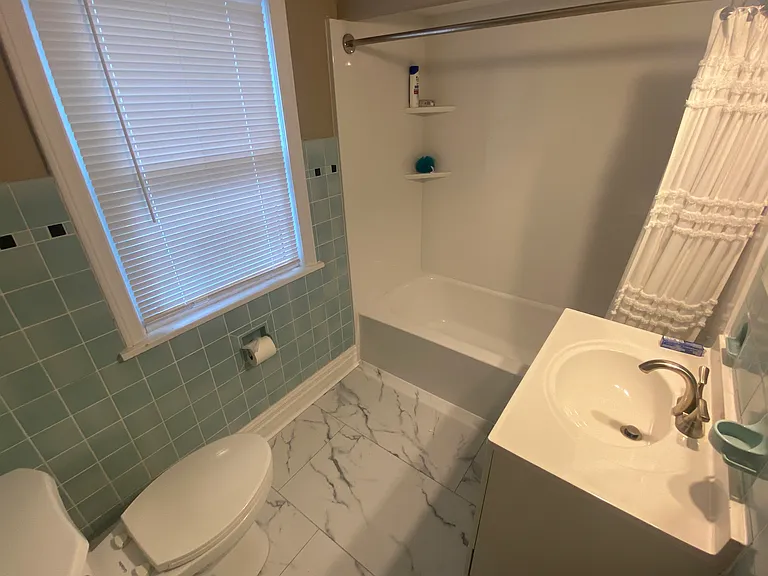 4218 Silsby Rd — Photo 6