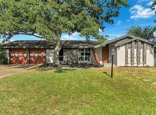 1716 Acorn Ln, Hurst, TX 76054