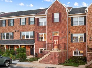2102 Hutchison Grove Ct, Falls Church, VA 22043