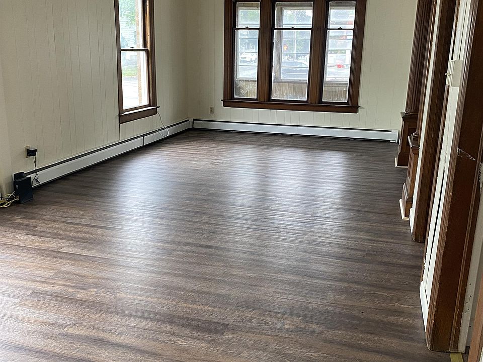 2nd image of 153 W Bridge St #A