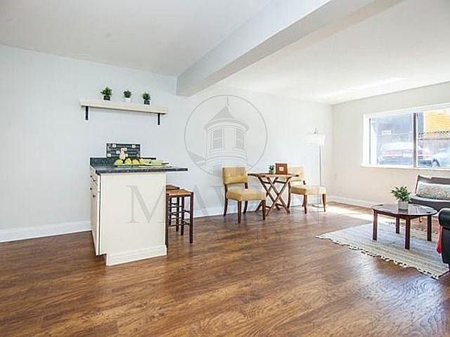 2nd image of 7 Roberts St #4