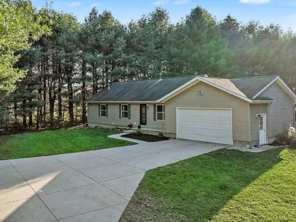 45924 County Road 665, Paw Paw, MI 49079