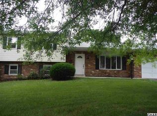 420 Croghan Dr, Carlisle, PA 17013