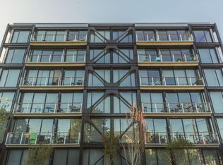 4558 7th Ave NE #504, Seattle, WA 98105