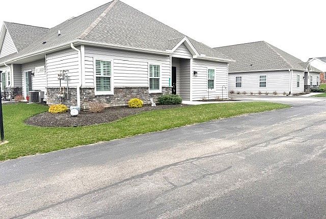 1st image of 1038 Bayberry Dr