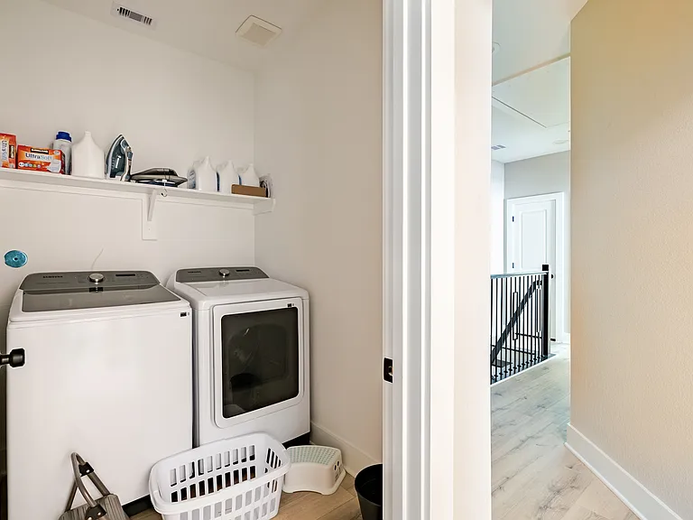 217 Pheasant St #B — Photo 30