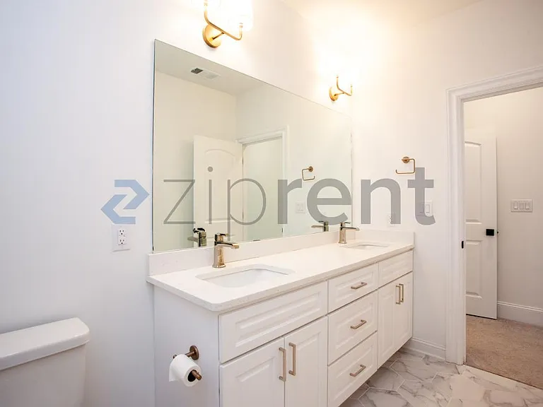 139 W Deaderick St — Photo 30