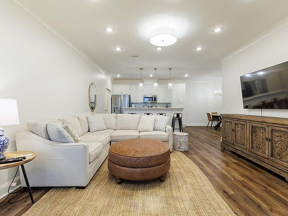 3rd image of 3350 Country Club Rd #221