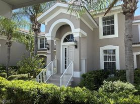 9639 Hemingway Ln, Fort Myers, FL