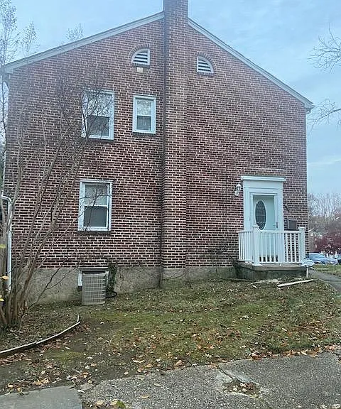 4918 Cedar Garden Rd — Photo 2