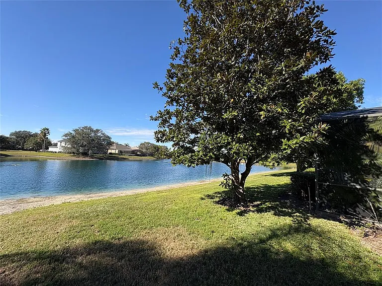 9718 Pineola Dr — Photo 59