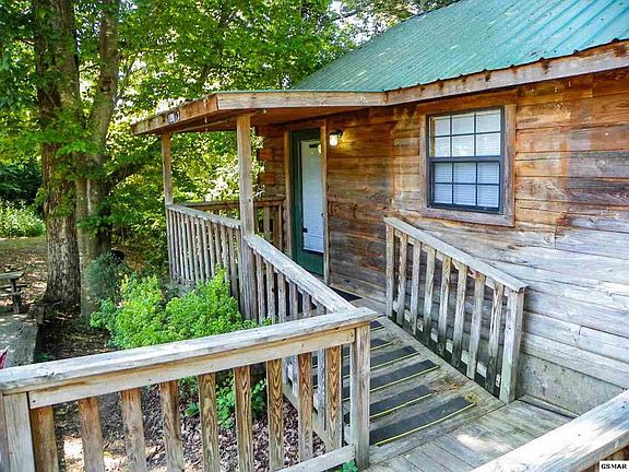 2nd image of 1890 Pittman Center Rd #Cabin3