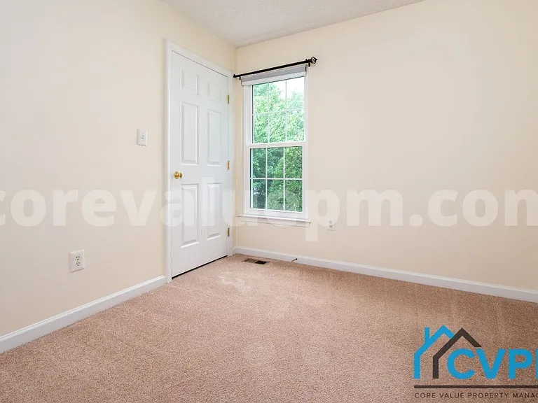 1321 Treasure Dr — Photo 19