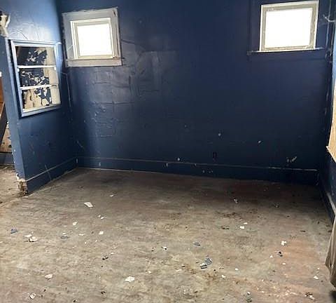 3rd image of 14298 Chelsea St