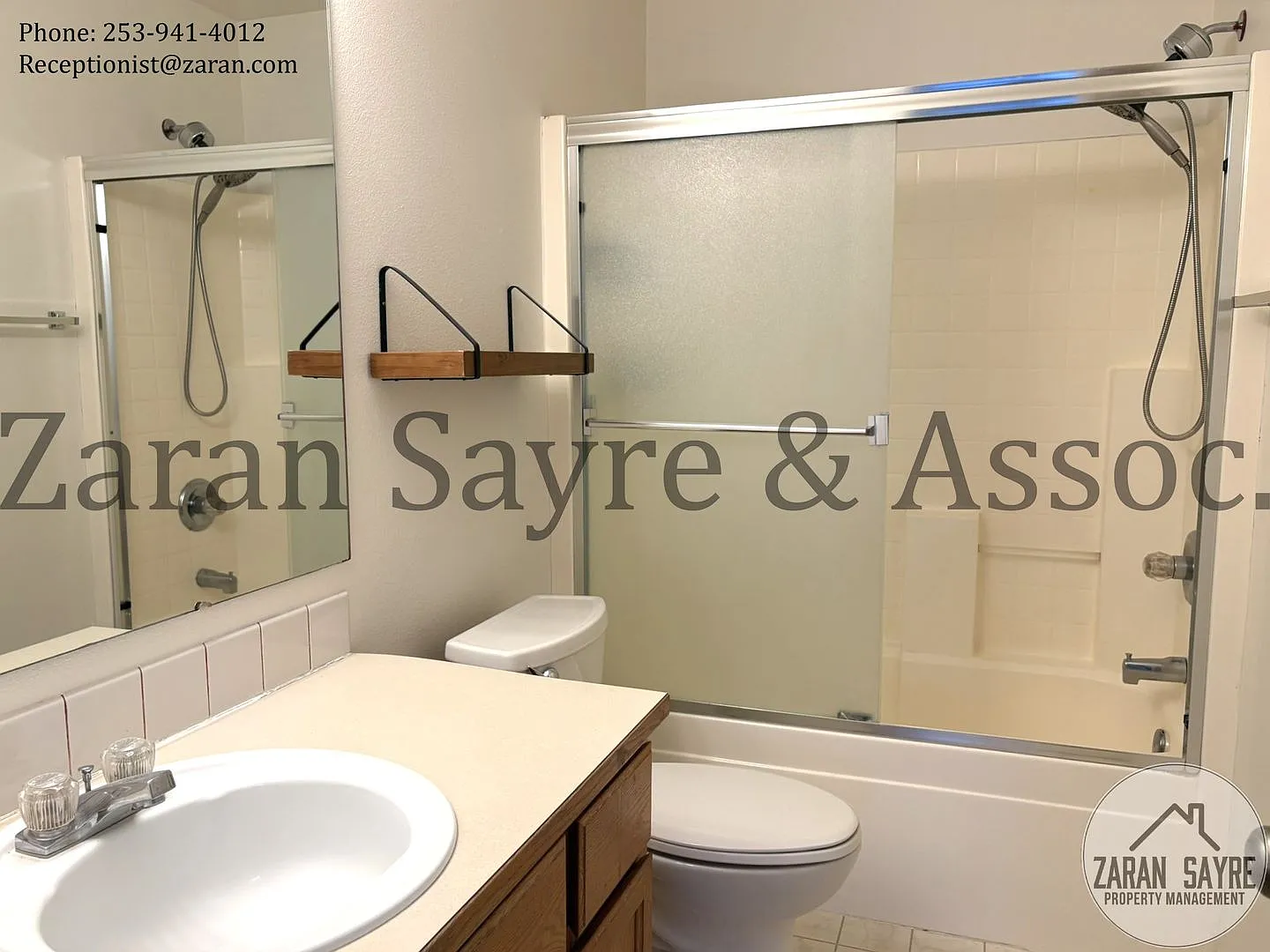 178- Great 3 Bedroom Townhouse Condo in Milton! — Photo 4