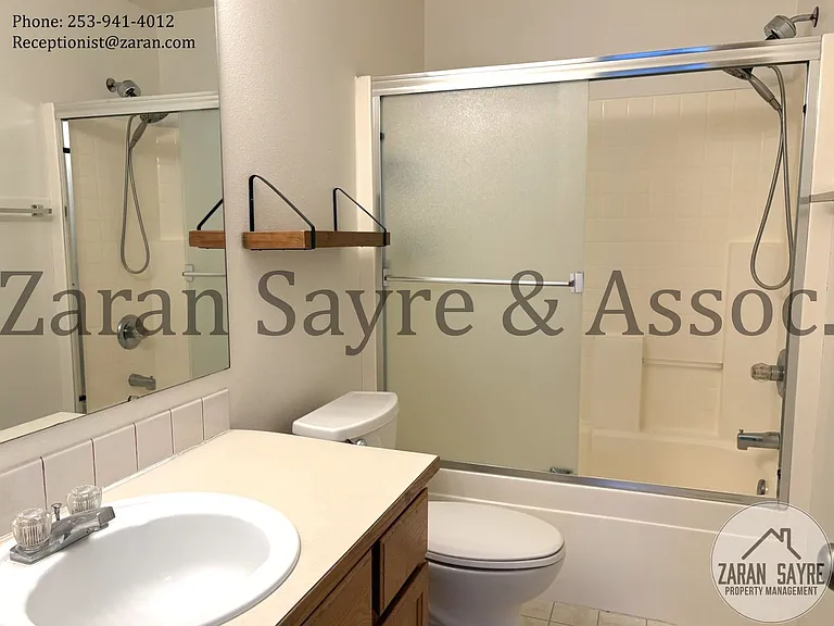 2752 Comet St — Photo 4