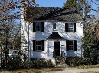 4127 Leland St, Chevy Chase, MD 20815