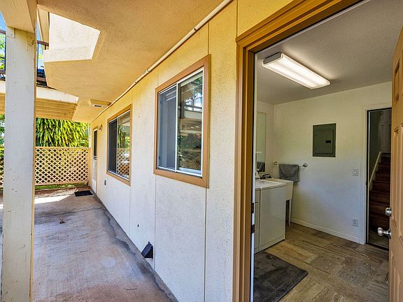 5th image of 2641 Moolio Pl #B