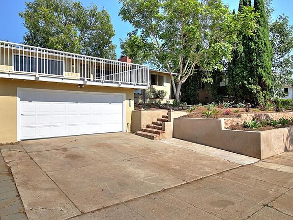 drivway, garage, deck