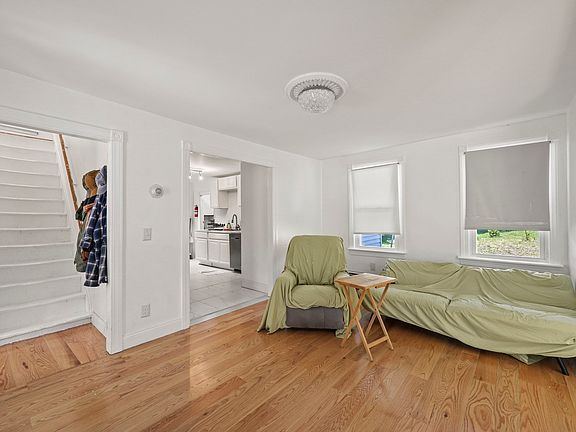 5th image of 45 River St