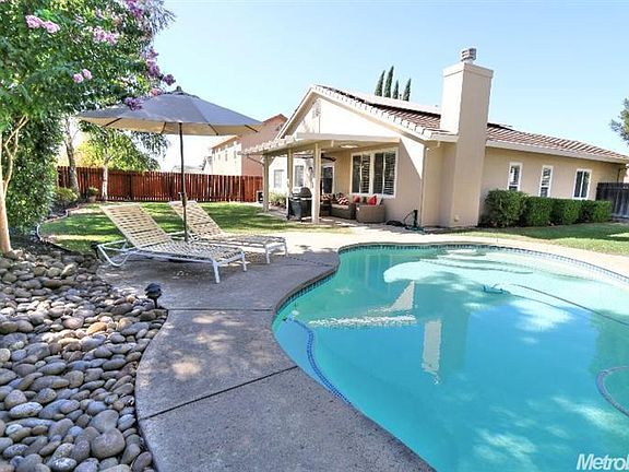 2nd image of 1814 Kendall Ct