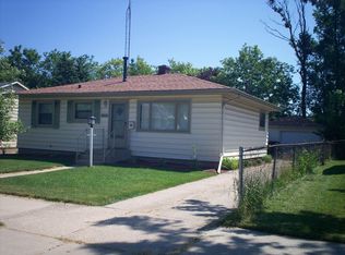 1917 Shoop St, Racine, WI 53404