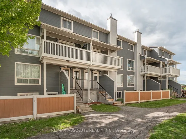 794 Saint Andre Dr #56A, Ottawa, ON K1C 4R9
