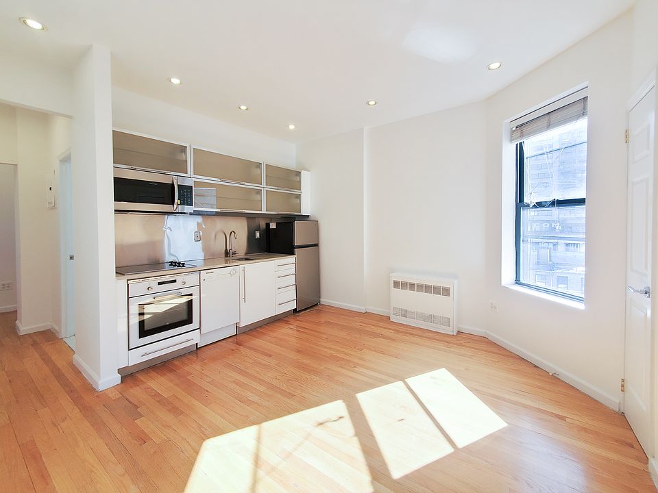 1st image of 238 E 58th St #22B