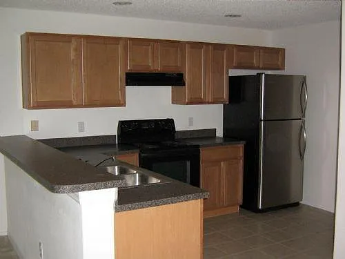 Kitchen - 12712 Lexington Summit St