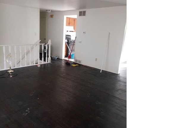 3rd image of 1095 Orlo St NW
