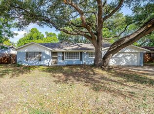 5608 Trail Lake Dr, Fort Worth, TX 76133