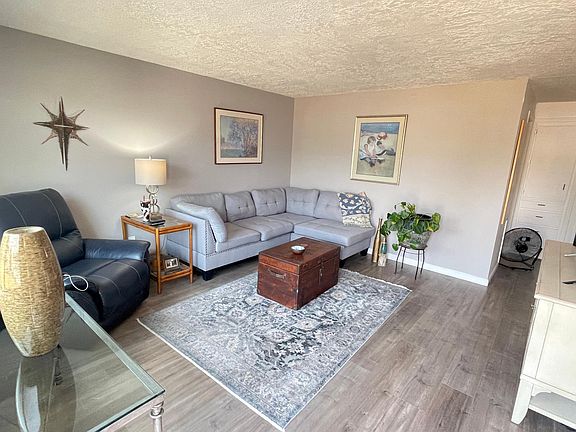 3rd image of 2932 Railroad St SE #2940