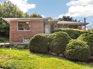 4055 SW Myrtle St, Seattle, WA 98136